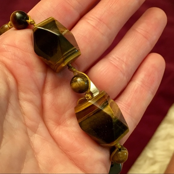 Brown stone, Tigers eye necklace on string - Picture 3 of 3